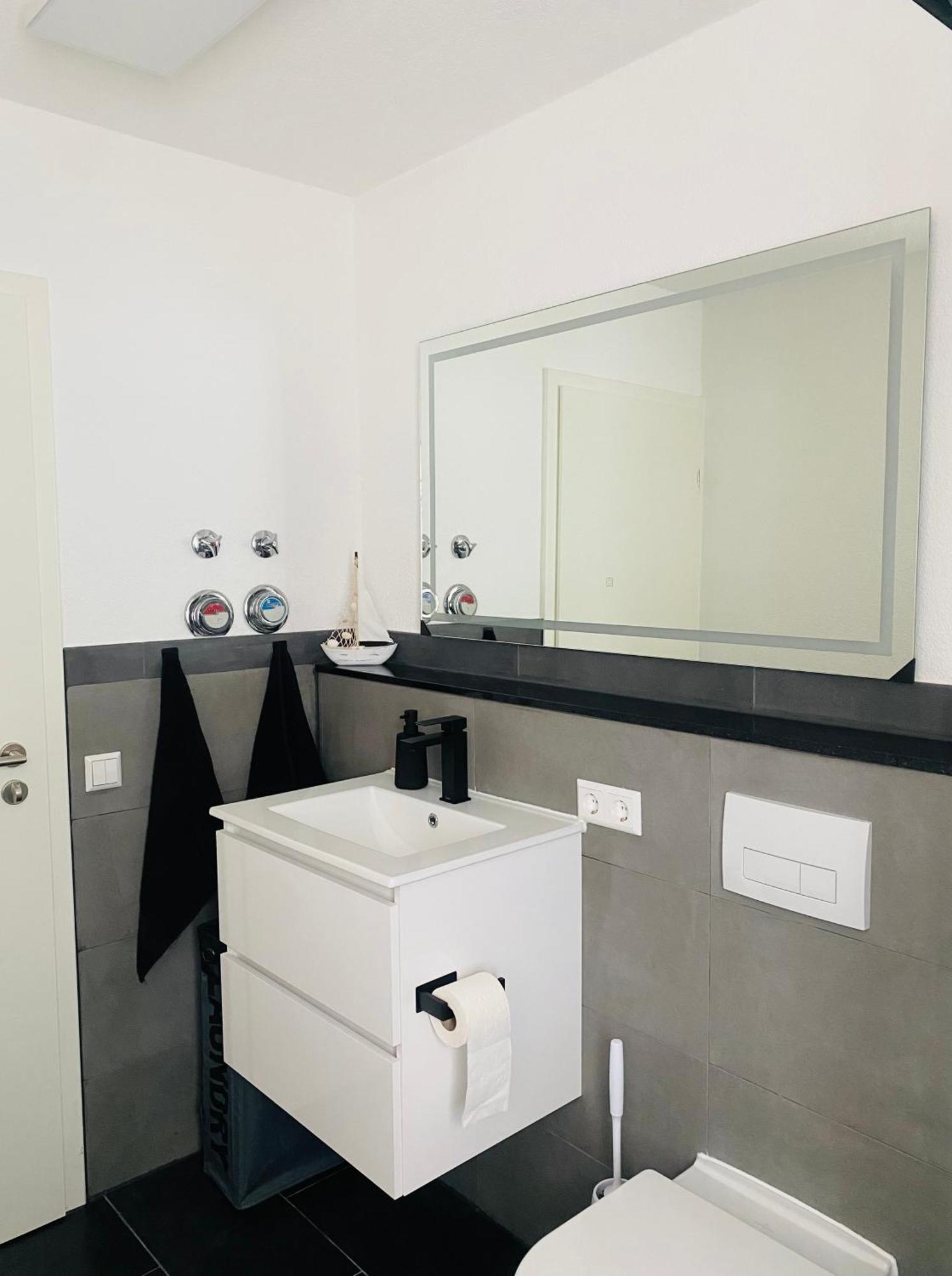 Wohnung In Pforzheim Exteriör bild